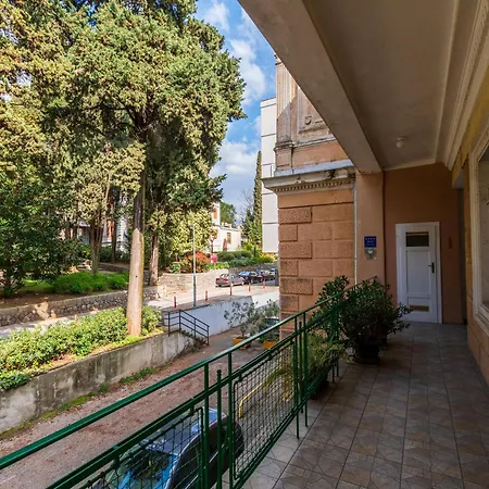 Mandria *