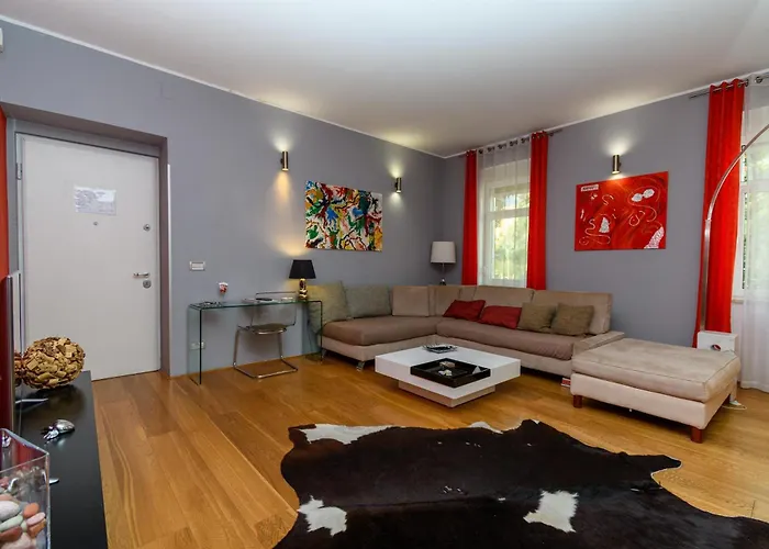 Mandria Apartman